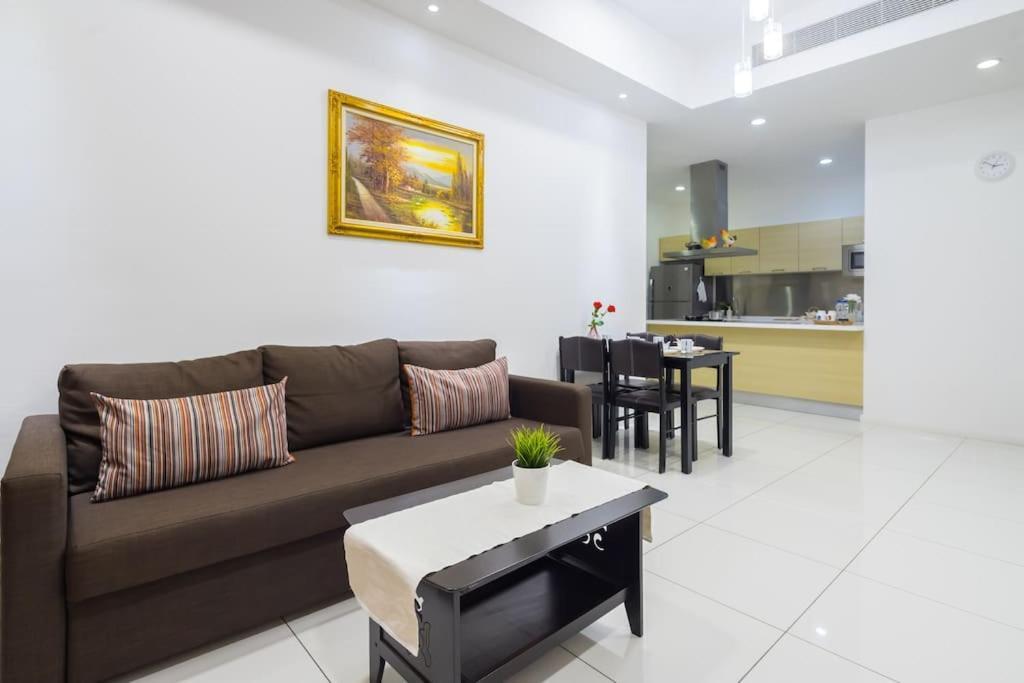 Five Senses Suite In M Suite Klcc Куала Лумпур Екстериор снимка
